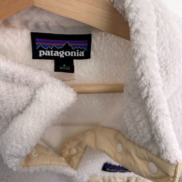 Small Womens Patagonia Quarter Zip - Picture 3 of 3